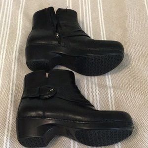 Dansko boots! You know you want these for fall!